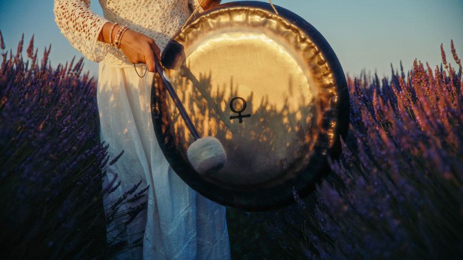 Sesin Şifa Haritası: Sound Healing Nedir?