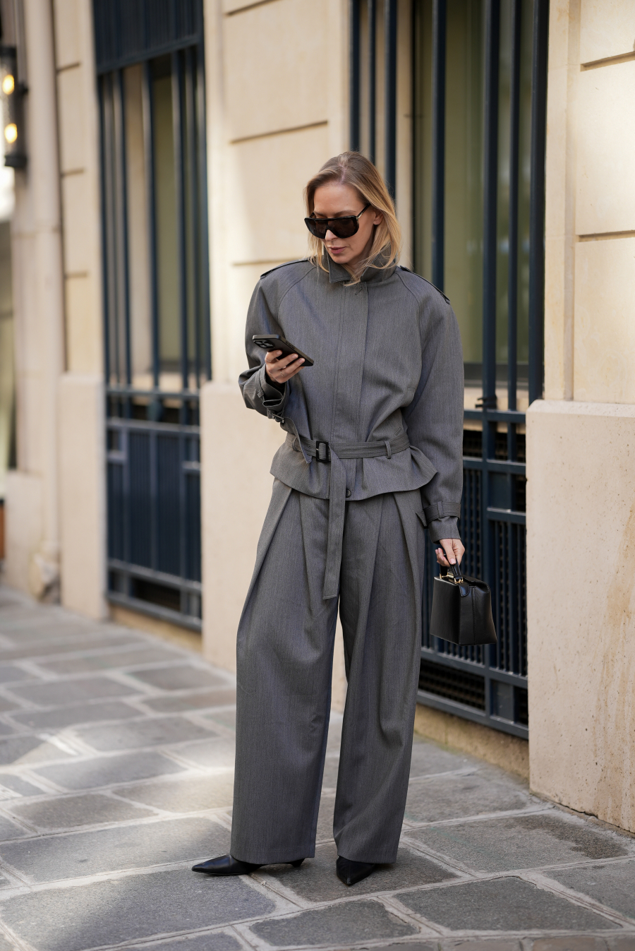 Mevsim Geçişinde Ofis Stilinizi Yenileyecek Öneriler