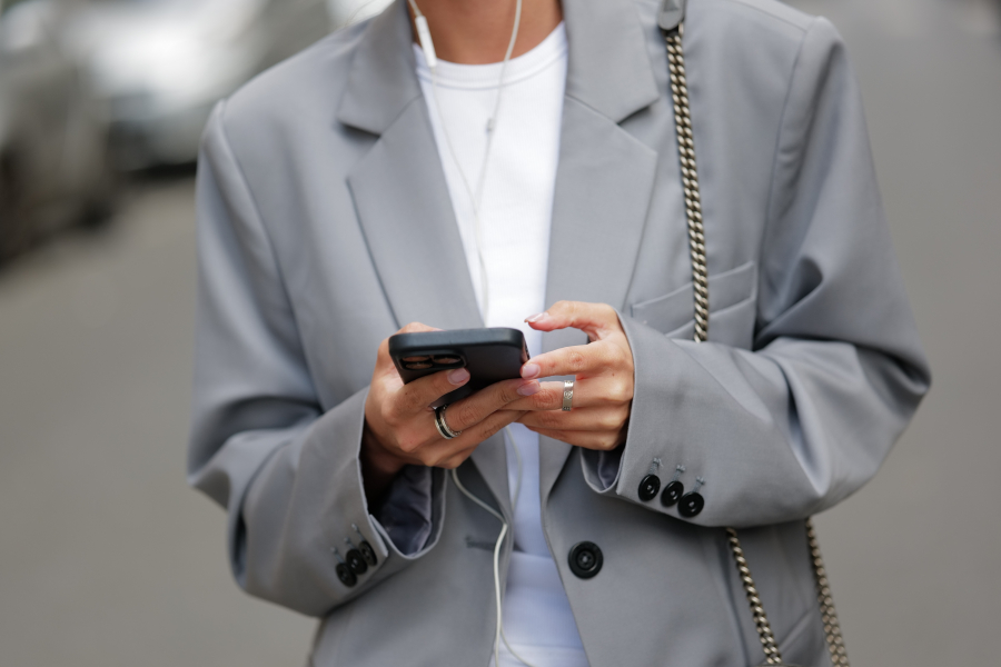 Hande Aydın: “Bugün yaşadığımız dönüşüm yalnızca teknolojik değil; aynı zamanda kültürel ve psikolojik bir dönüşüm.”