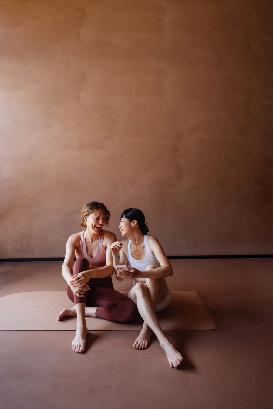 Kahkaha Yogasının Fizyolojik ve Psikolojik Faydaları Kahkaha Yogasının Fizyolojik ve Psikolojik Faydaları