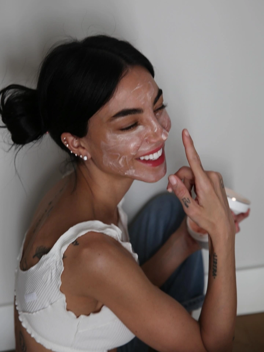 Kendall Jenner’dan Danielle Marcan’a Haftanın Güzellik Instagram’ları Kendall Jenner'dan Danielle Marcan'a Haftanın Güzellik Instagram'ları