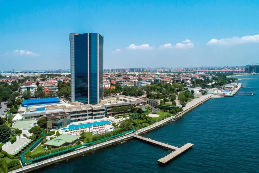 Yenilenen Bahçe Odaları ile Şehir İçinde Resort Deneyiminin Yeni Adresi Yenilenen Bahçe Odaları ile Şehir İçinde Resort Deneyiminin Yeni Adresi