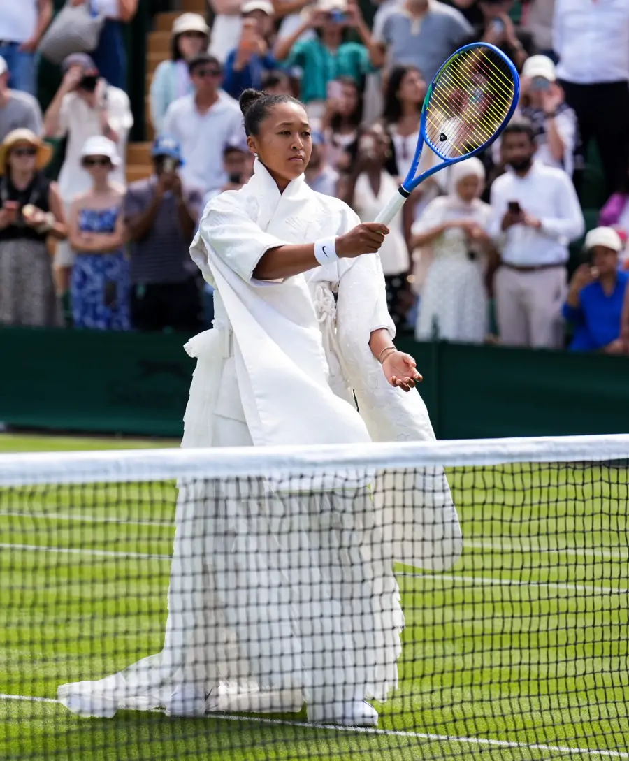 Naomi Osaka’nın Beyaz Kimonosu Japon Mirasını Wimbledon’a Taşıdı Naomi Osaka’nın Beyaz Kimonosu Japon Mirasını Wimbledon’a Taşıdı