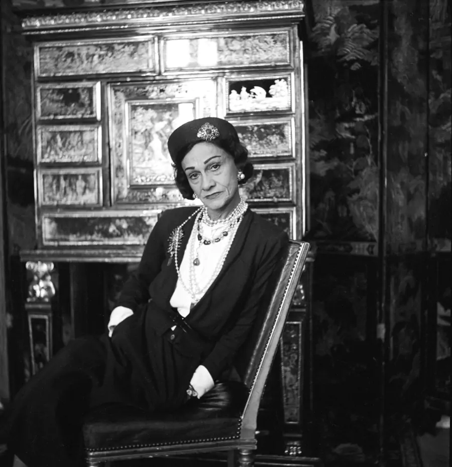 Coco Chanel’in Favori Pantolonu Bu Sonbahar Yeniden Moda Coco Chanel’in Favori Pantolonu Bu Sonbahar Yeniden Moda