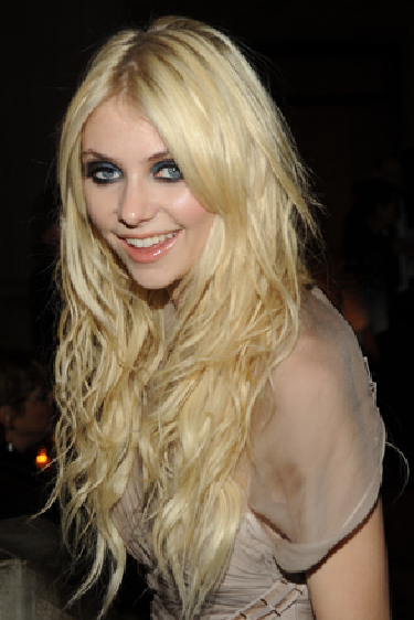 Materyal kız belli oldu