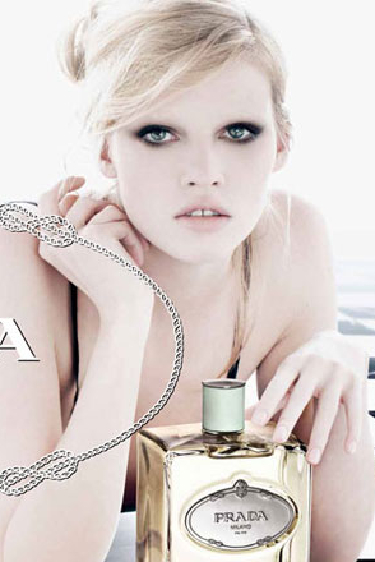 Bayrağı Stone devraldı