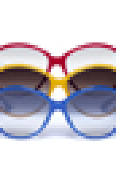 Gözlüğün stili yaz, adı Chanel