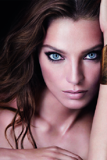 Hipnotize eden gözler