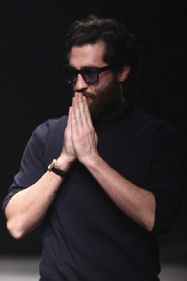 Podyumda söz Ümit Benan'da