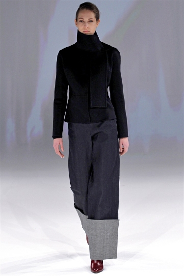 Issey Miyake 2013-2014 Sonbahar/Kış