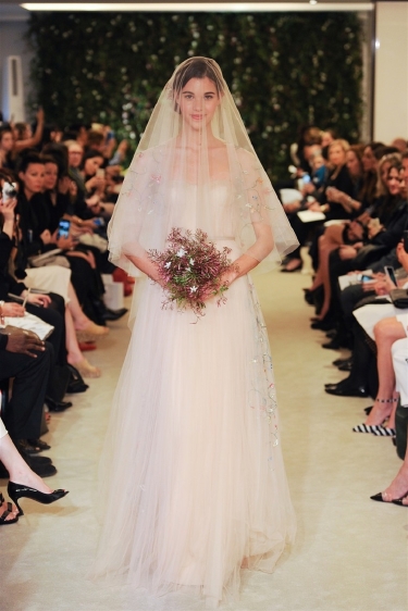 Marchesa 2016 İlkbahar/Yaz Gelinlik