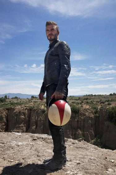 Romantik Bir Motosiklet Tutkunu David Beckham