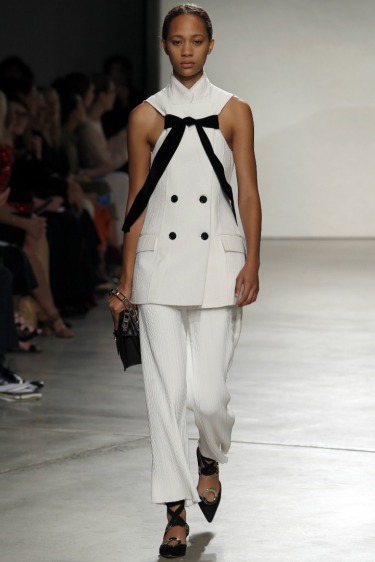Poppy Delevingne Louis Vuitton