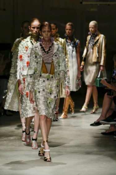 Prada'nın Modern İş Kadınları