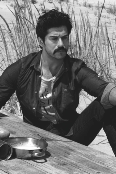 Burak Özçivit