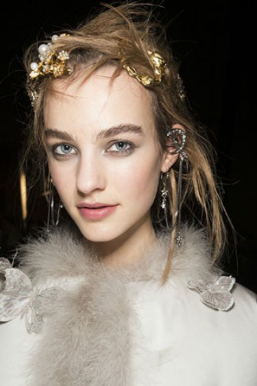 Saç ve Makyaj Sırları: Alexander McQueen Sonbahar 2016