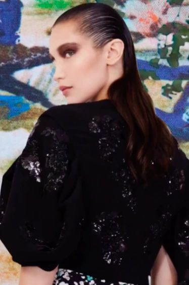 Bella Hadid ve Dior’un Beklenen İlk Videosu Bella Hadid