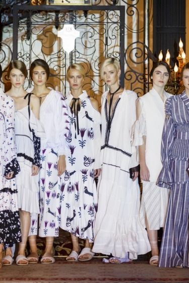 1. Gün: 5 Maddede 2017 İlkbahar/Yaz İstanbul Moda Haftası