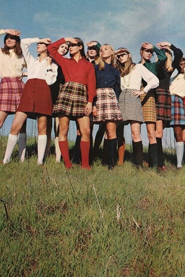 Kolej Zirvesi: Ekose Etekler, Baklava Desenli Kazaklar, Bomber Ceketler