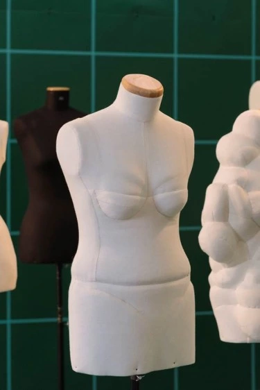 Beden Politikaları: Moda ve Kimlik Mücadelesi