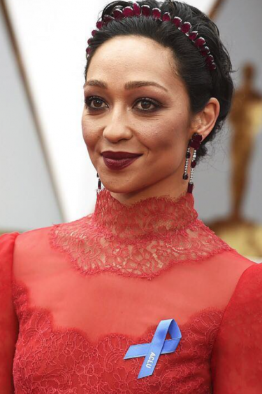 Oscar 2017'deki Mavi Kurdelenin Anlamı Ne?