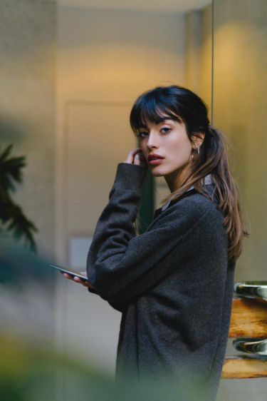 O Kız: Parizyen Stiliyle Louise Follain