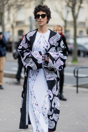 Beyaz ve Ferah Parçalarla Geçiş Mevsimini Yakala