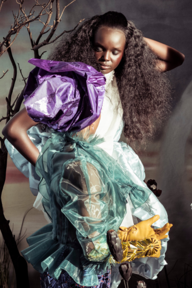 Her Kızın İnanabileceği Bir Masal Olmalı