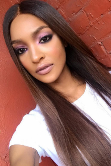 Jourdan Dunn’ın Buğulu Pembe Güzelliği Jourdan Dunn