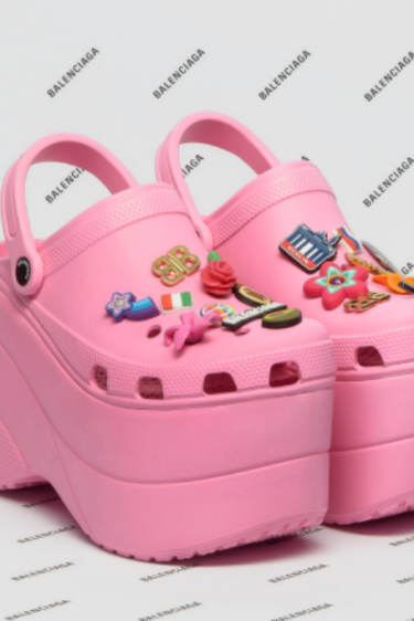 Crocs, Balenciaga ile Yeniden Podyuma İndi