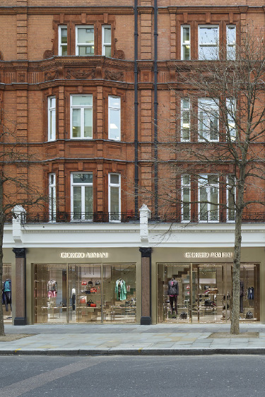 Giorgio Armani Yeni Konsept Mağazasını Açıyor