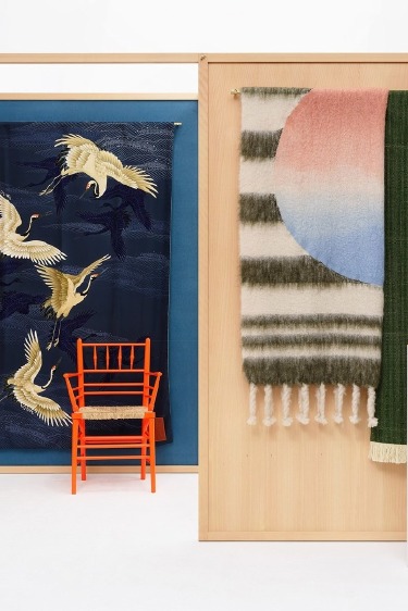 J.W Anderson'ın Loewe Ev Koleksiyonu Dünyayı Dolaştı