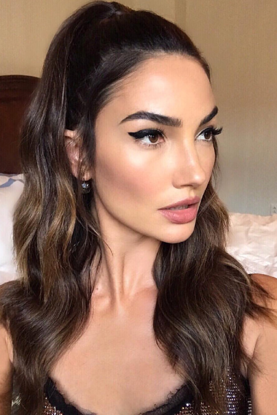 Lily Aldridge’in Dolce Vita Güzelliği Lily Aldridge