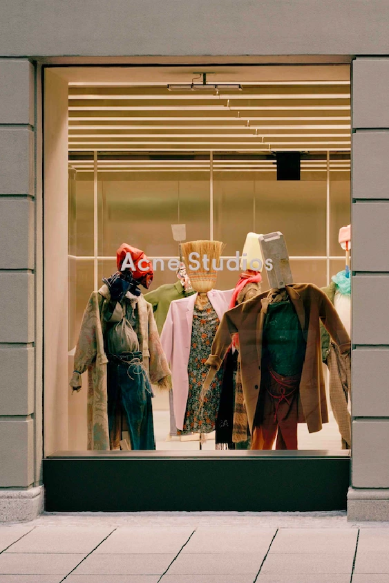 Acne Studios'un Korkulukları Kışa Hazır! Acne Studios