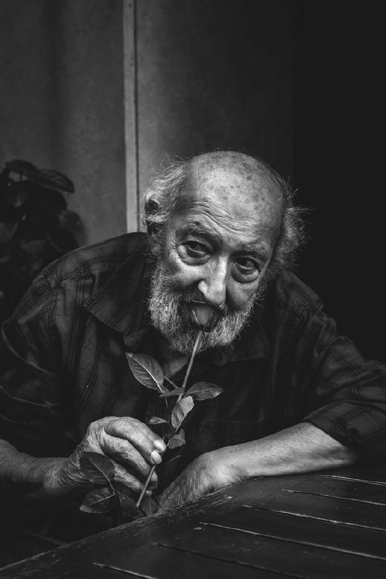 Usta Fotoğraf Sanatçısı Ara Güler Hayatını Kaybetti