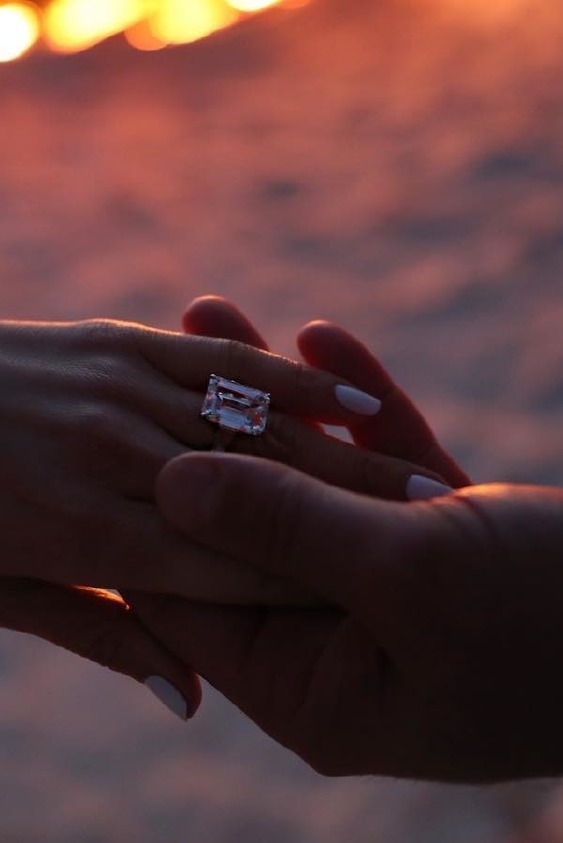 Jennifer Lopez ve Alex Rodriguez, Bahamalar'da Nişanlandı!