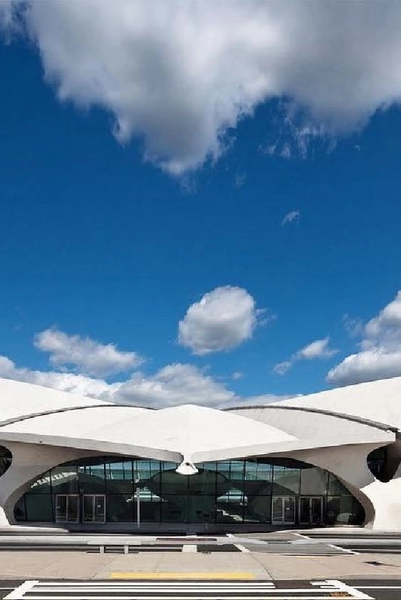 Louis Vuitton Cruise 2020 Koleksiyonu John F. Kennedy Havaalanı'ndan Kalkacak!
