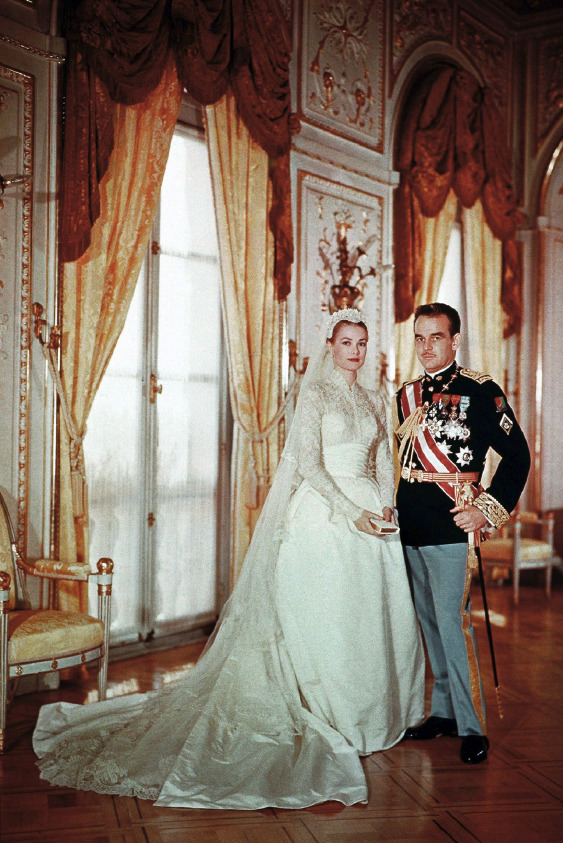 Grace Kelly için Tasarlanan Dior Elbiseler Bu Sergide