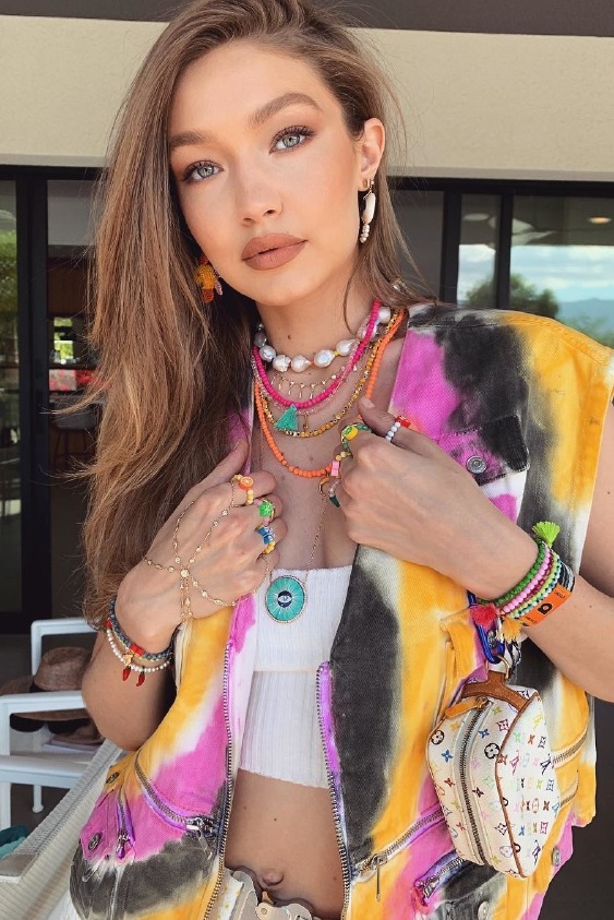 gigi hadid, trend, batik, coachella