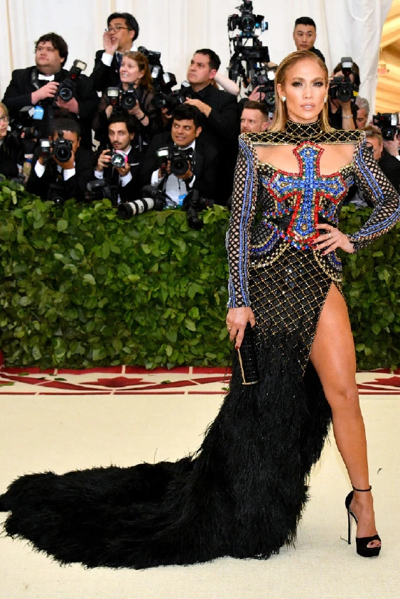 Jennifer Lopez'e Yılın Moda İkonu Ödülü