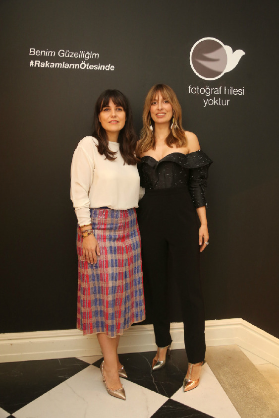 #HilesizGüzellik Sergisi: Dove x Vogue