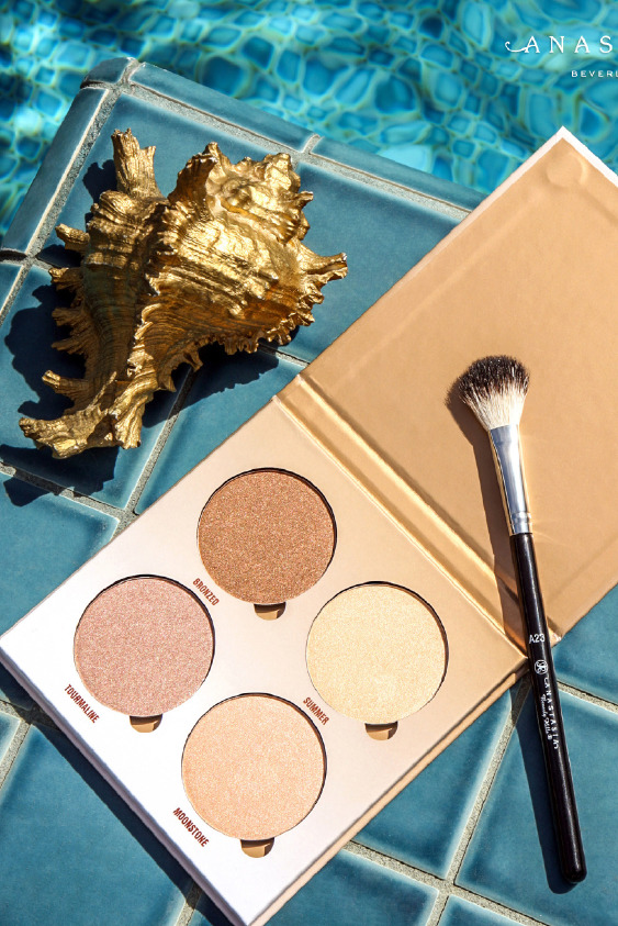 Bahar Işıltısını Cildinize Taşıyacak 4 Kilit Ürün