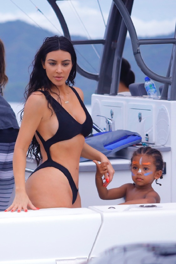 kim kardashian tatil