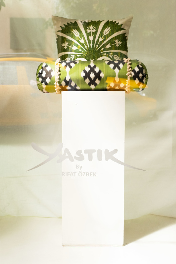 Yastık by Rıfat Özbek Yastık by Rıfat Özbek