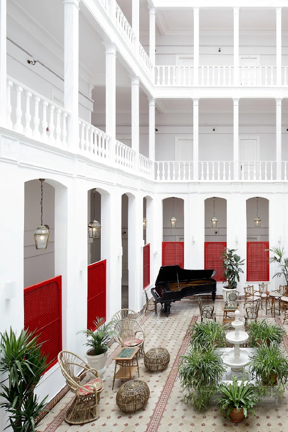 Splendid Palas Hotel