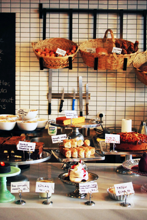 Delicatessen Delicatessen