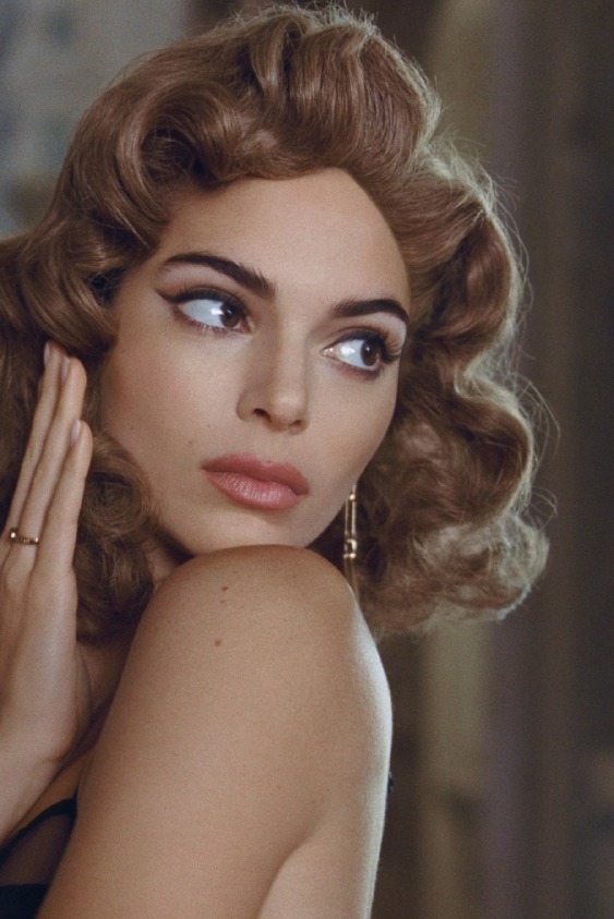 Kendall Jenner'ın Sinematografik Dönüşümü