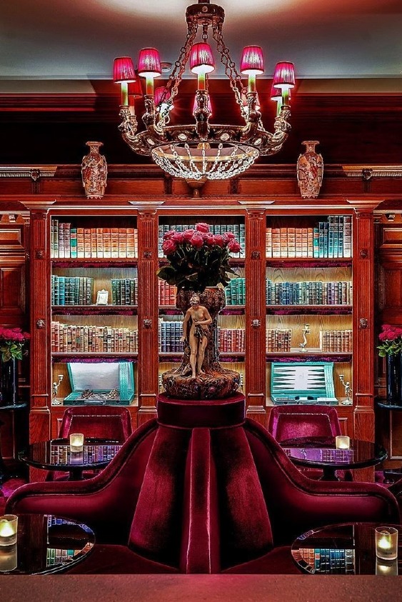 Paris'te Romantik Bir Hafta Sonu