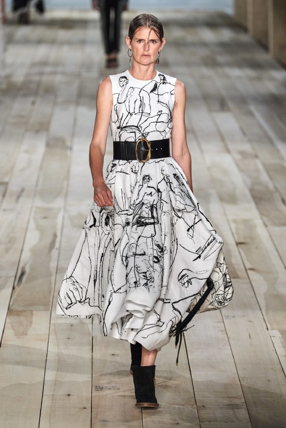 Bir Elbisenin Hikayesi: Alexander McQueen