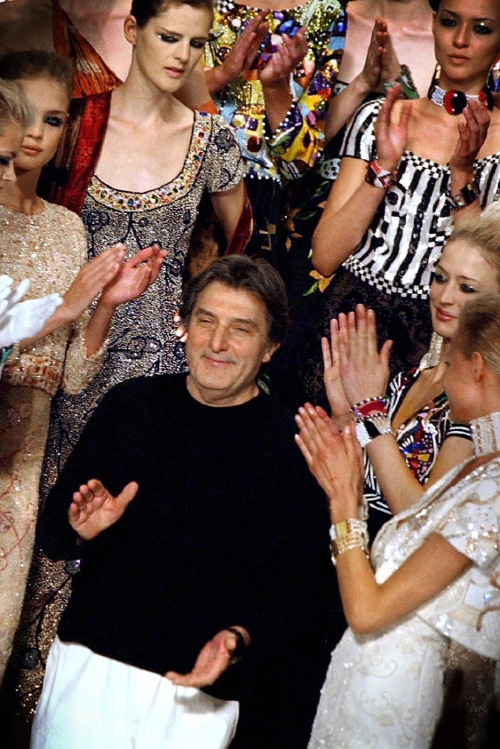 Fransız Tasarımcı Emanuel Ungaro Hayatını Kaybetti